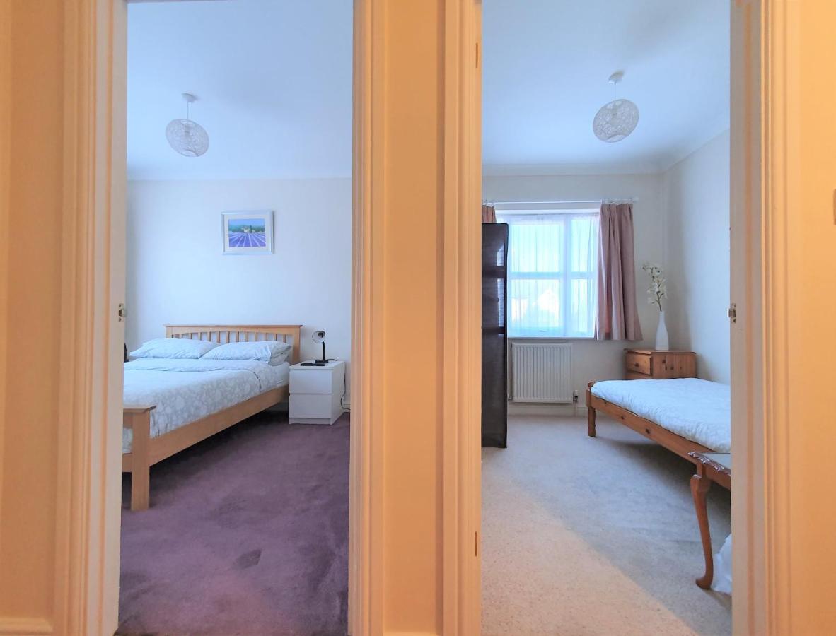 Friars Walk Houses With 2 Bedrooms, 2 Bathrooms, Fast Wi-Fi And Private Parking Sittingbourne Exterior foto